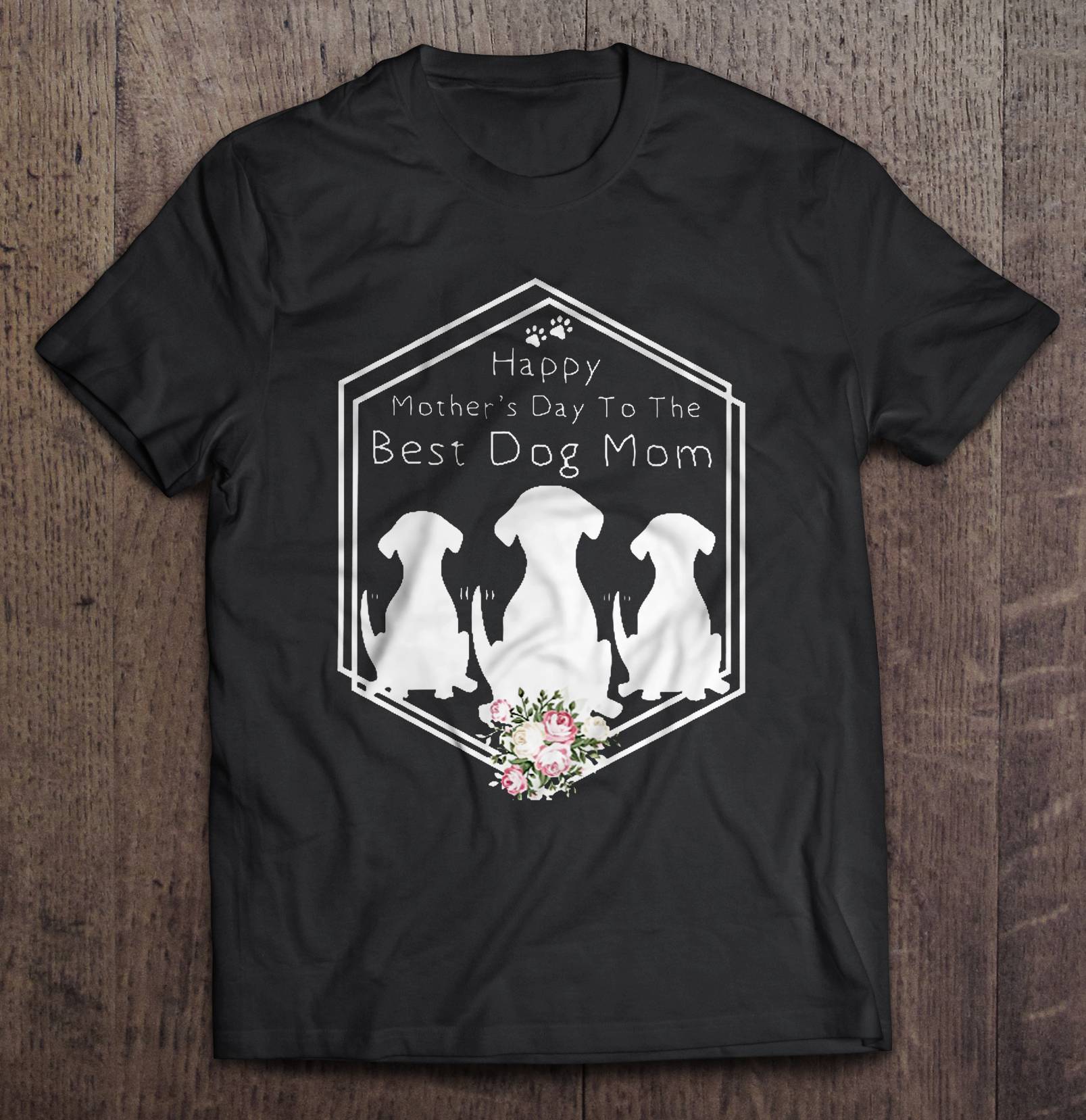 A special design on Mother’s Day for women having dogs