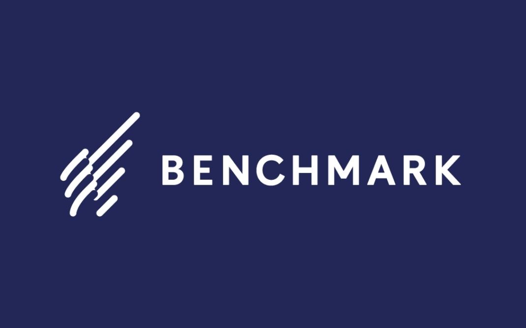 BenchMark cung cấp kho email mẫu phong phú và hấp dẫn theo chủ đề.