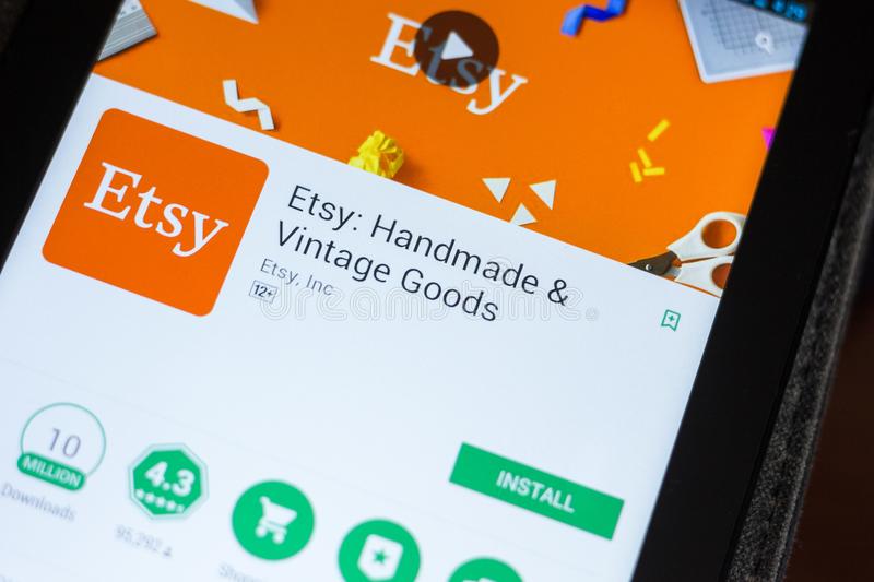 Etsy sở hữu ứng dụng giúp người mua dễ dàng tham gia vào nền tảng của nó trên điện thoại thông minh, máy tính bảng.